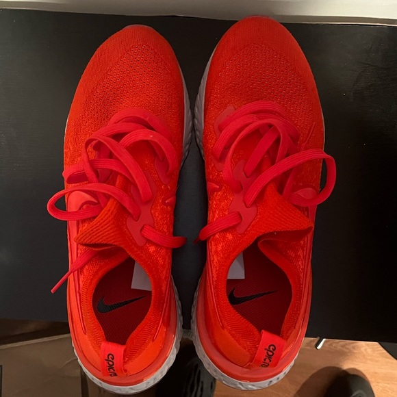 Nike epic react in citrusy colorway. Size 11 - Picture 1 of 3